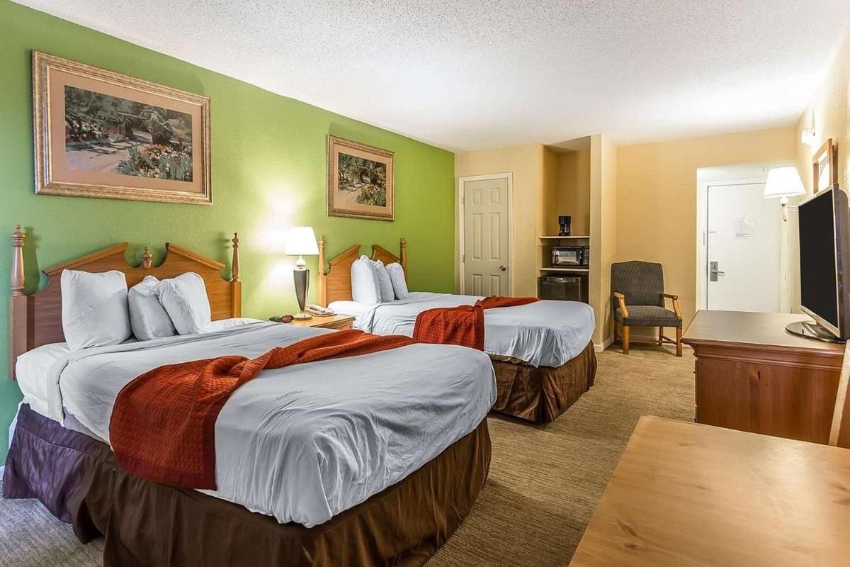 Standard Room with Two Double Beds - Non-Smoking