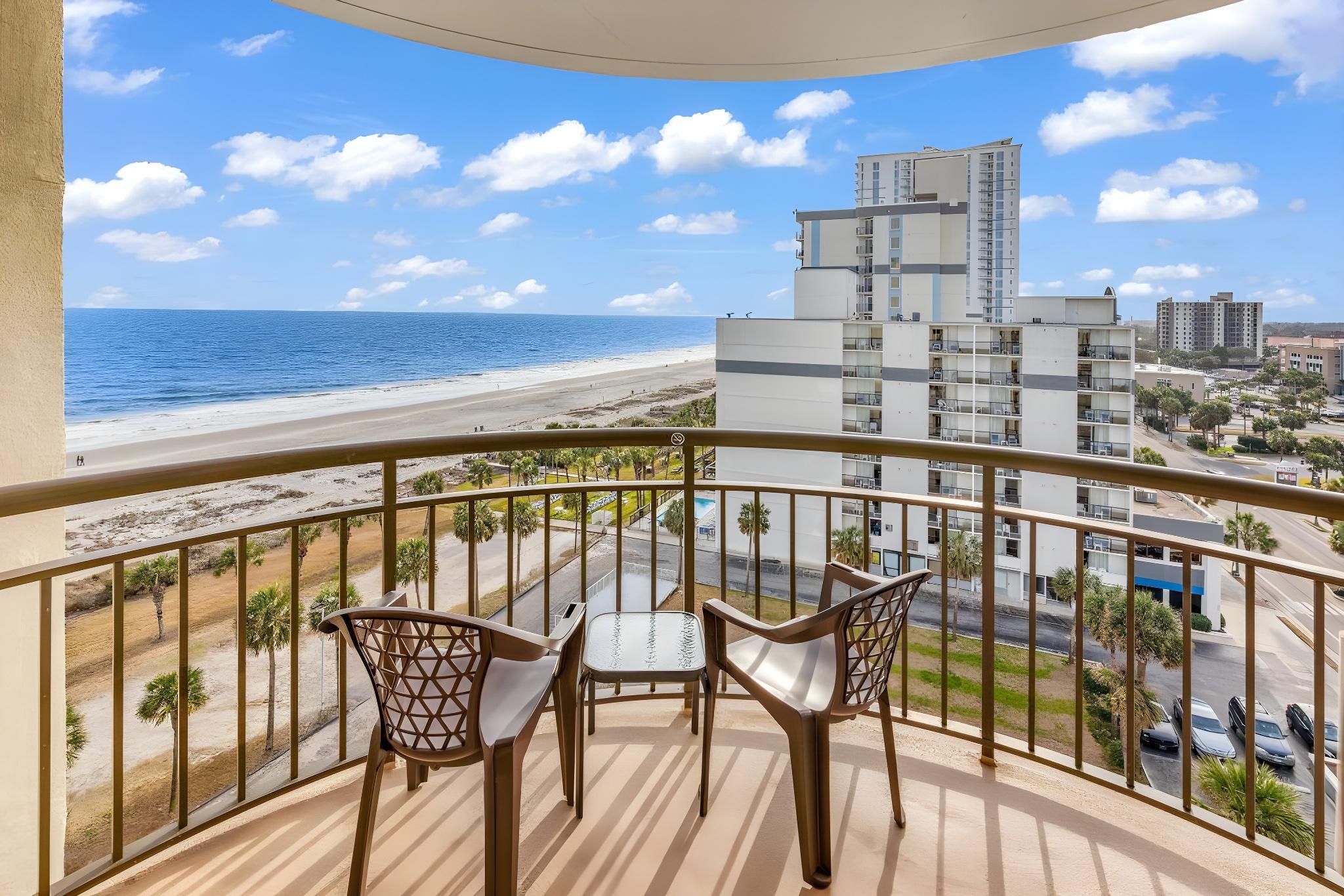 Meridian Plaza 1BR Close to the beach