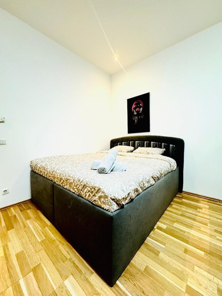Basic Apartment