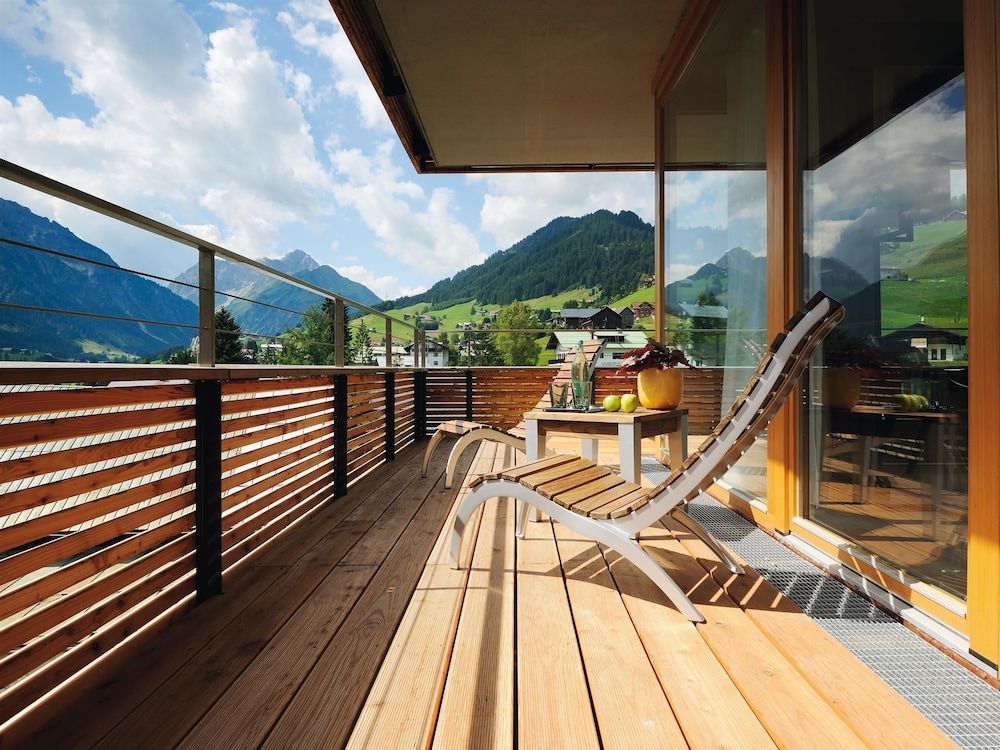 A-ROSA Ifen Hotel Kleinwalsertal Junior Suite, Balcony, Mountain View 6