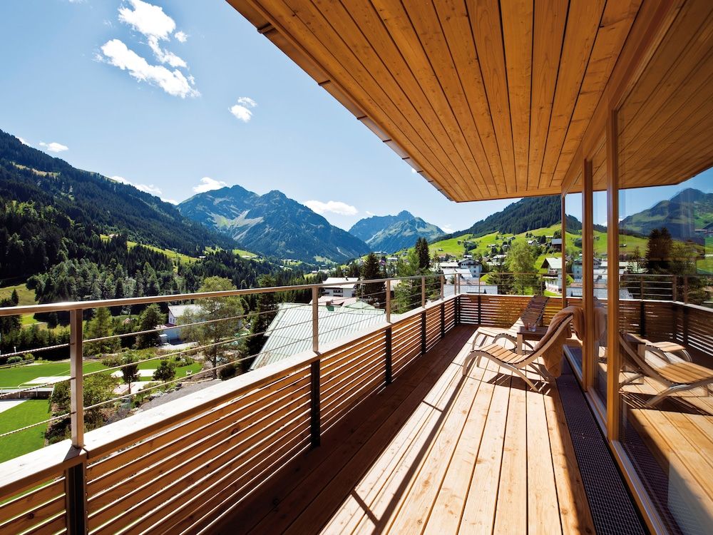 A-ROSA Ifen Hotel Kleinwalsertal Junior Suite, Balcony, Mountain View 4