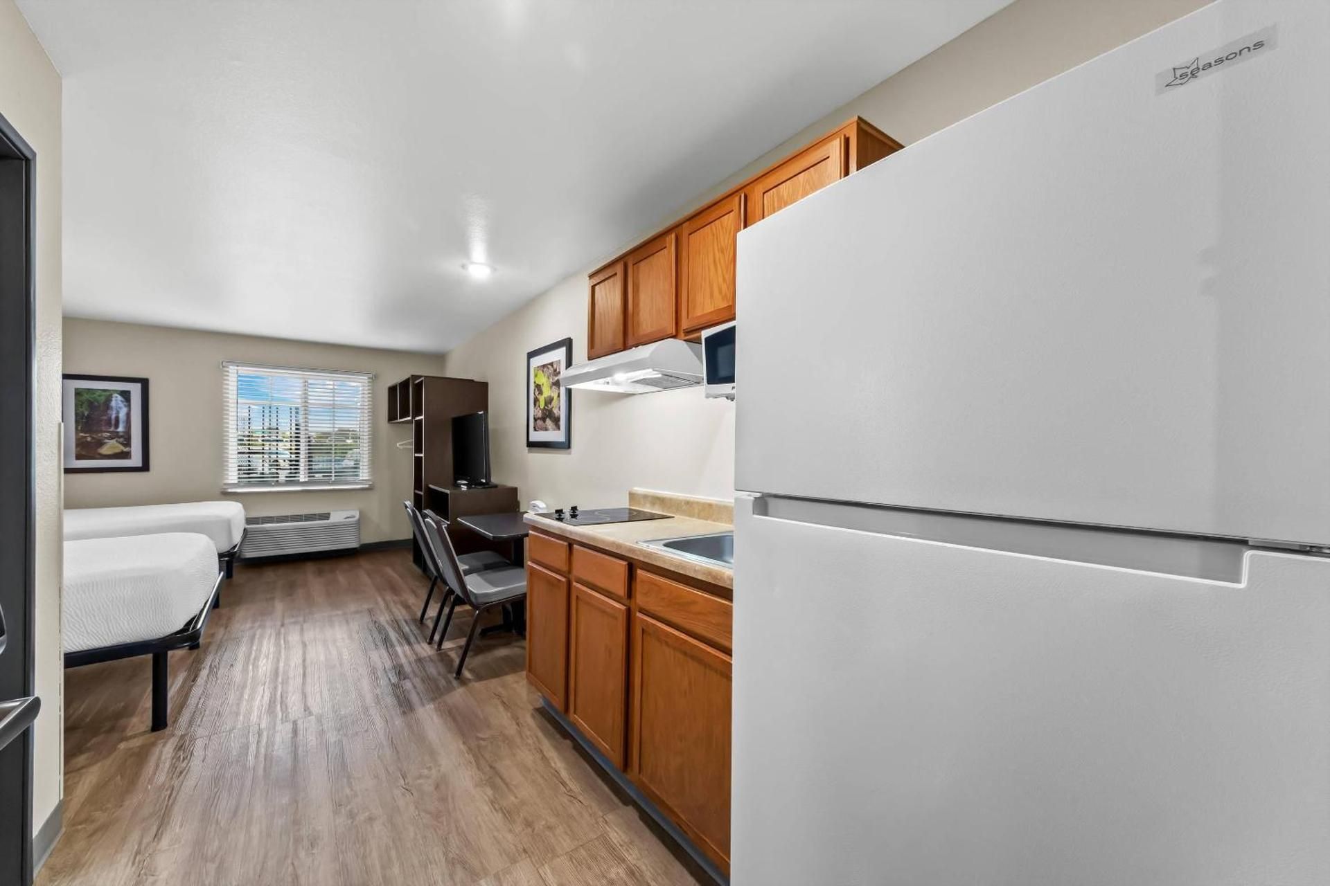 Double Room with Two Double Beds - Non-Smoking