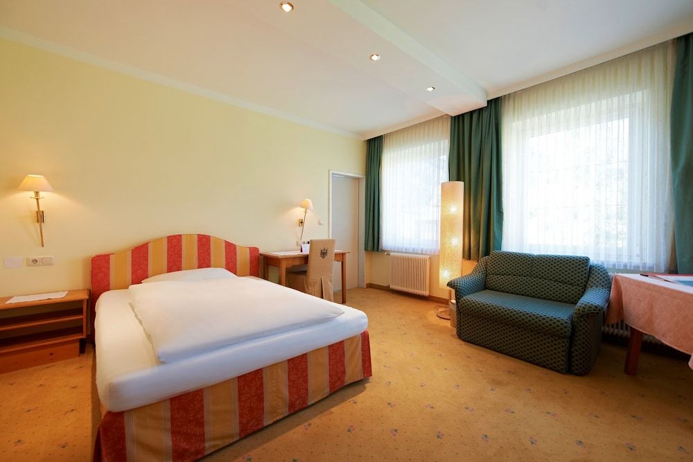 Classic Single Room