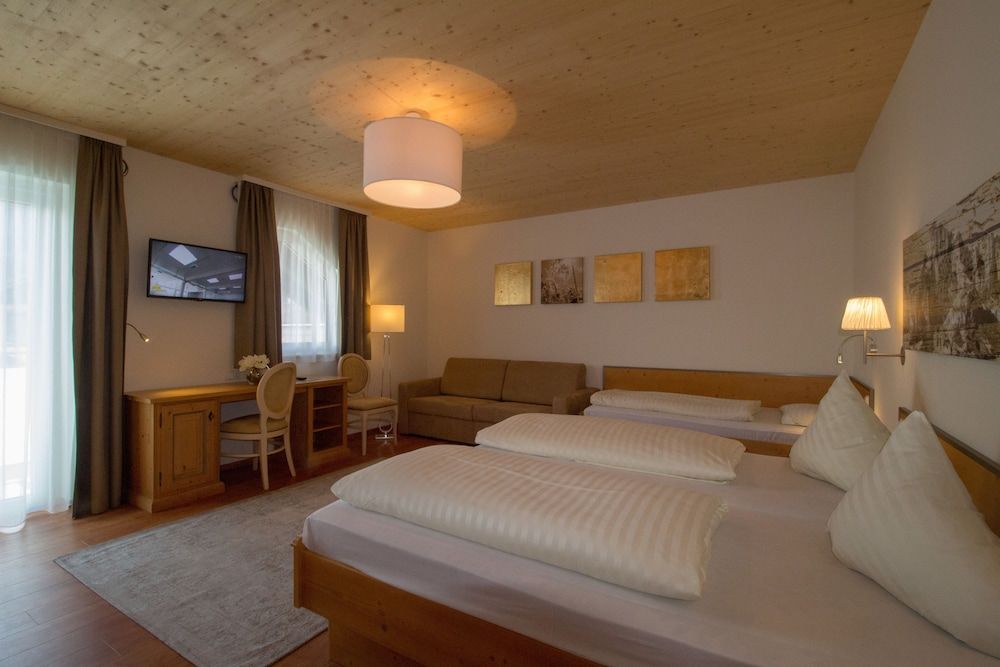 Hotel Munde Superior Triple Room 5