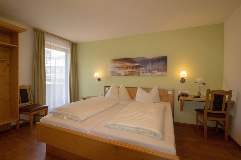 Hotel Munde Classic Double Room 2