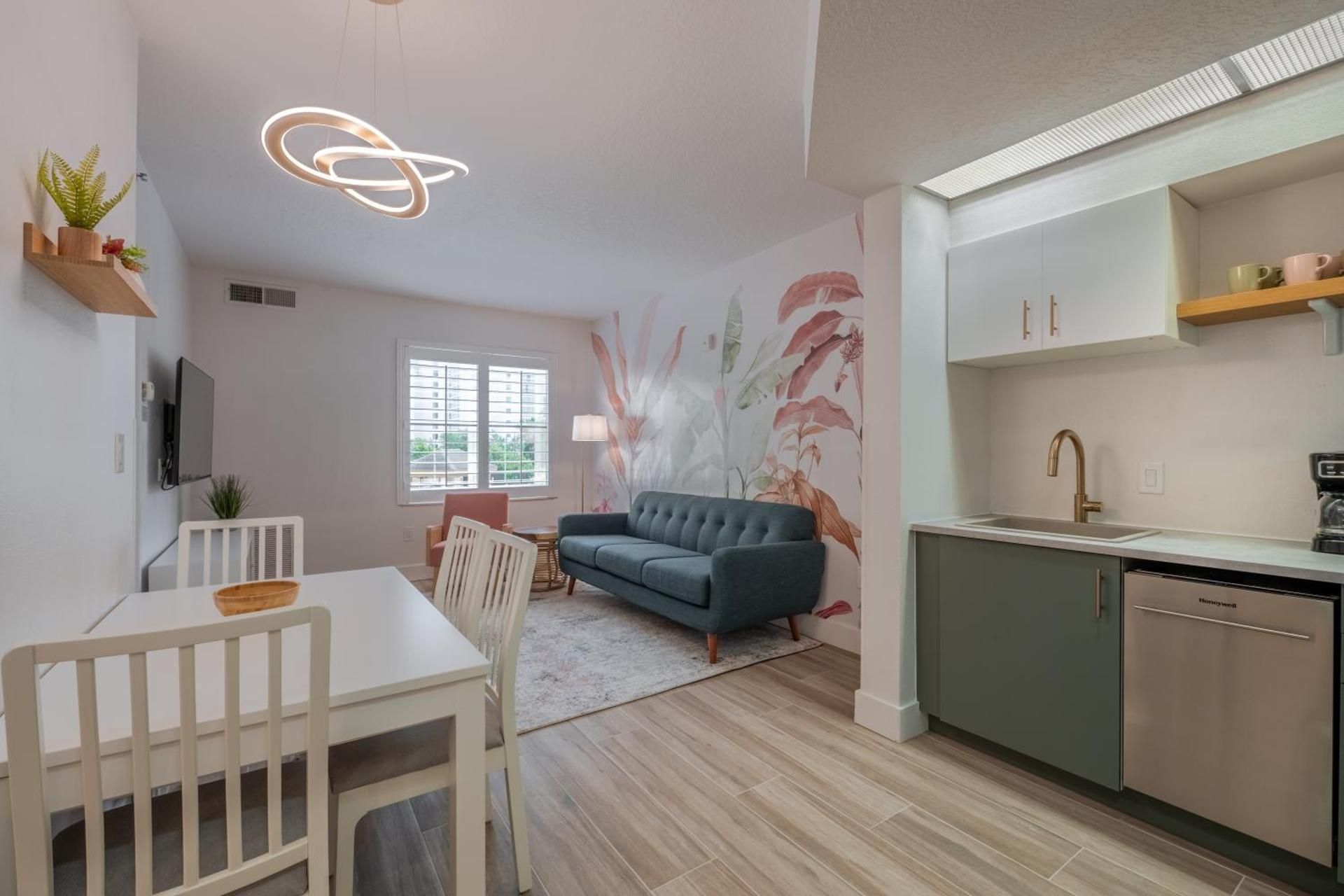 One-Bedroom Apartment