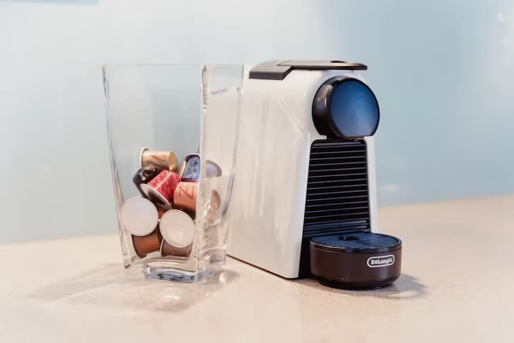 Central Art-deco 1bed With Balcony Aircon Apartment 10