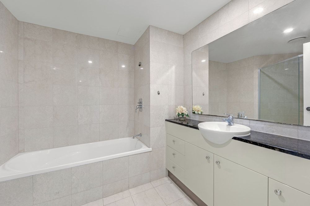 CLLIX Brisbane Central Apartments Three Bedroom Two Bathroom Apartment 9