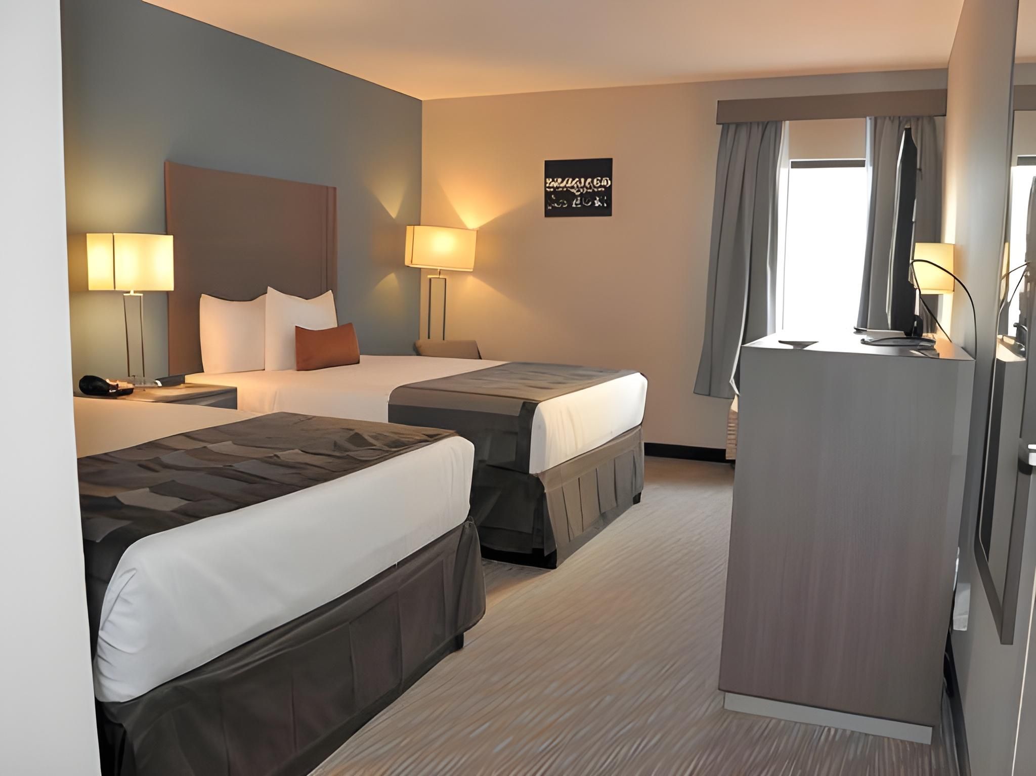 Deluxe Queen Room with Two Queen Beds