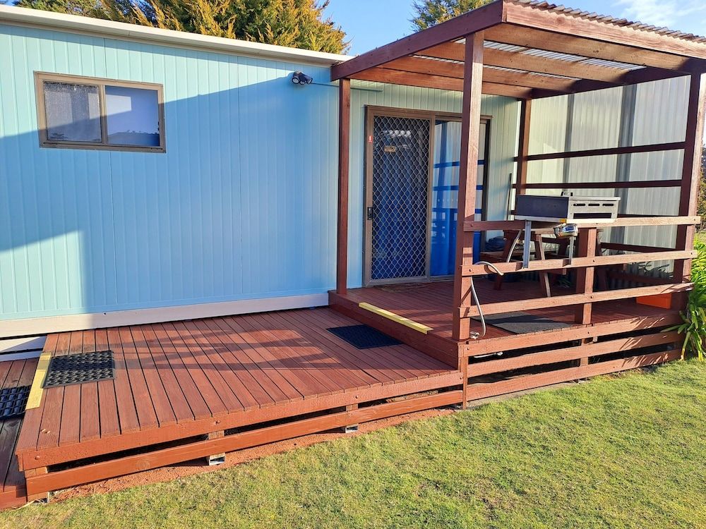 BIG4 Kelso Sands Holiday and Native Wildlife Park Classic Cabin 7