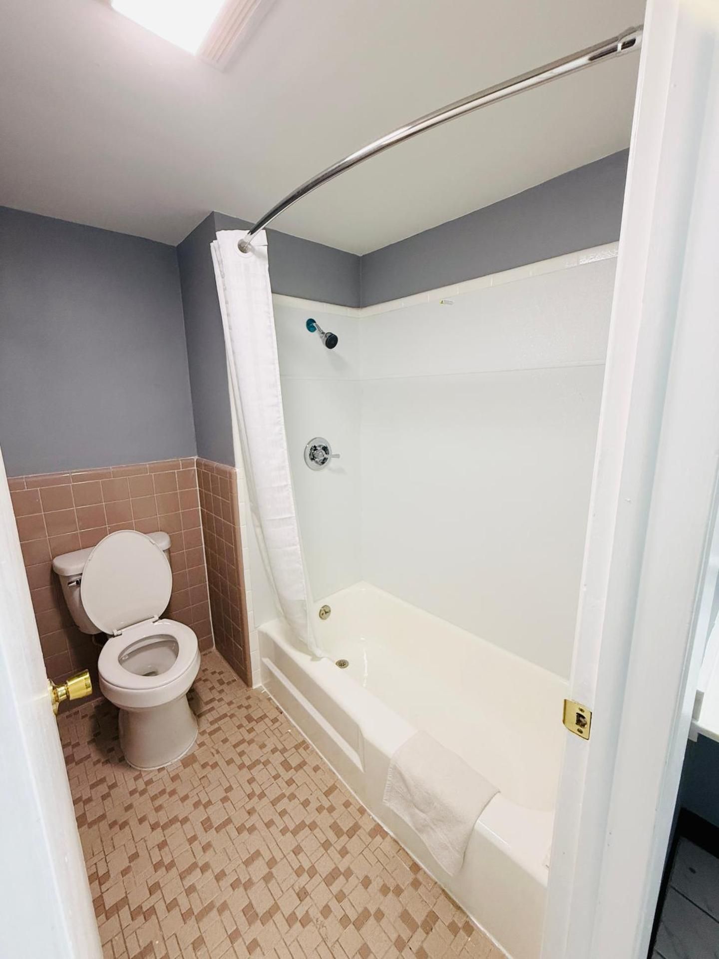 Sun N Sand Motel 2 Bedroom Deluxe 3