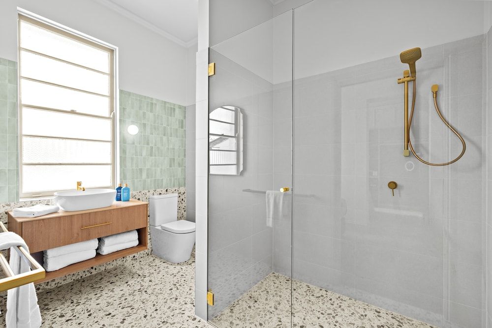 Royal Mail Hotel Deluxe Quadruple Room, Multiple Beds, Non Smoking 5