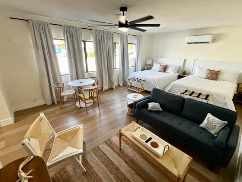 Bougainvilla Seaside Suites