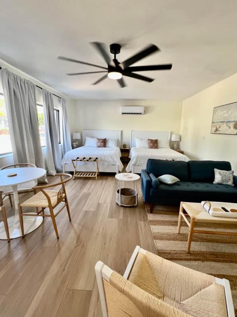 Bougainvilla Seaside Suites