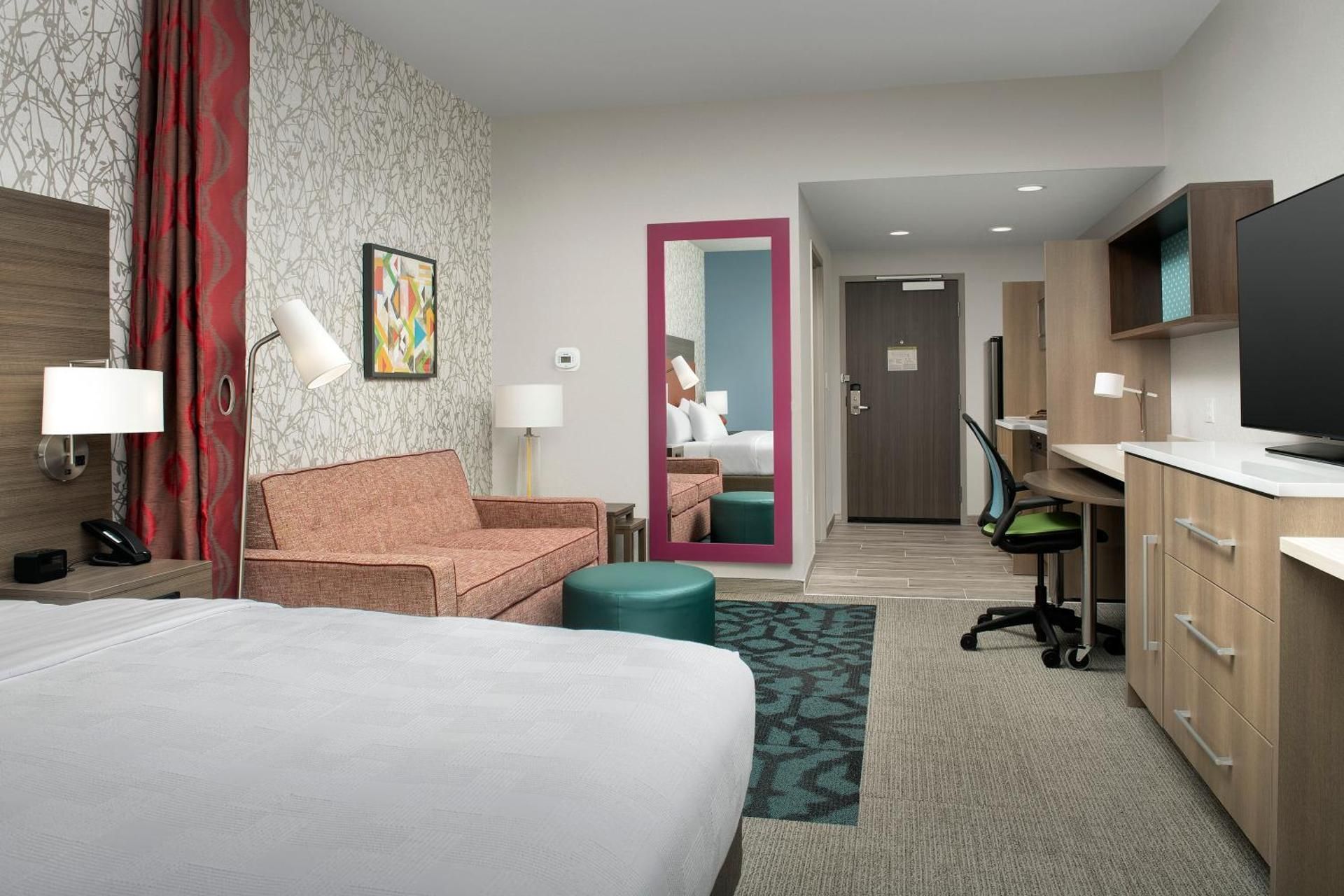 One-Bedroom King Suite - Hearing Accessible