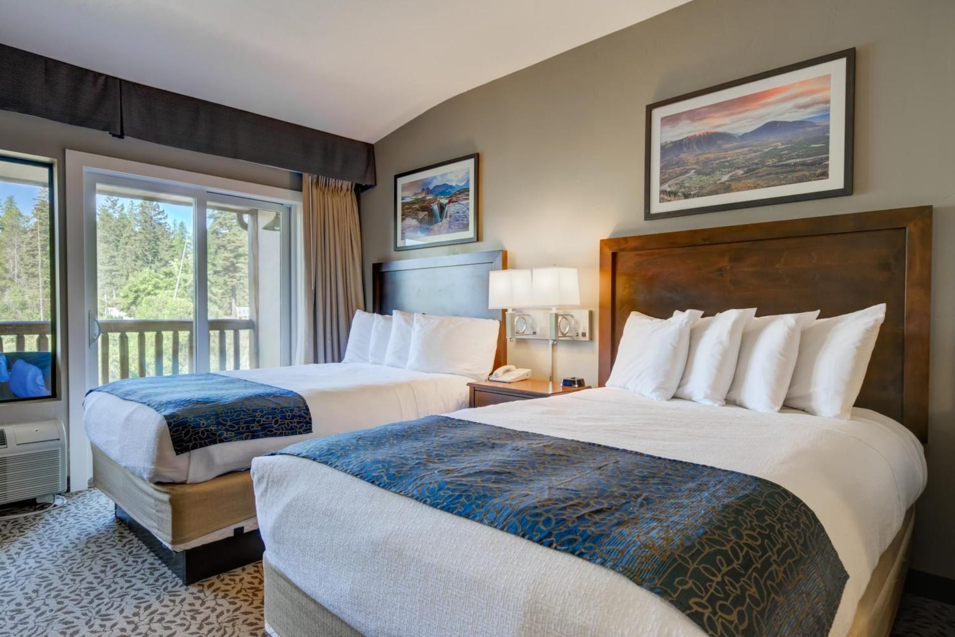 Double Room with Two Double Beds and Balcony - River View/Non-Smoking