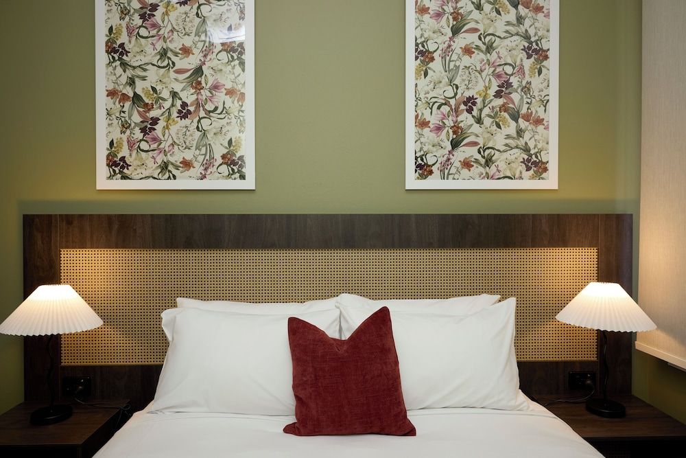 The Burlington Hotel Standard Double Room 6