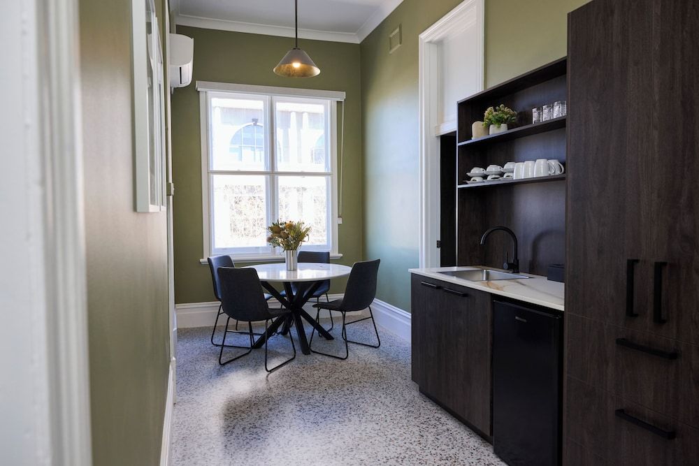 The Burlington Hotel Apartment, 2 Bedrooms 7