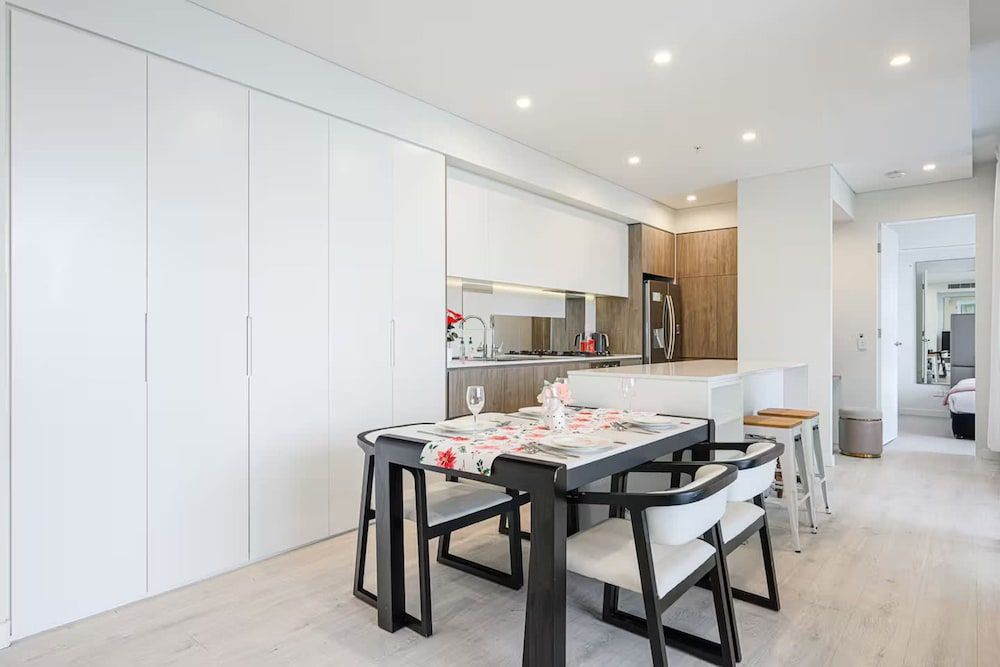 Metawisebnb Executive 2-bedroom Stadium View Apartment W Parking Apartment 13