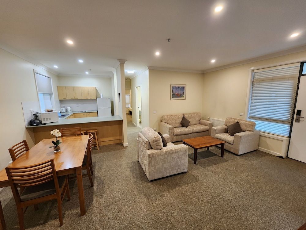 Mary MacKillop Sprituality Centre Melb Comfort Apartment, 2 Bedrooms, Kitchen, Courtyard Area 7