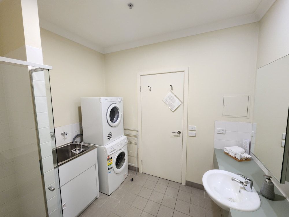 Mary MacKillop Sprituality Centre Melb Comfort Apartment, 2 Bedrooms, Kitchen, Courtyard Area 9
