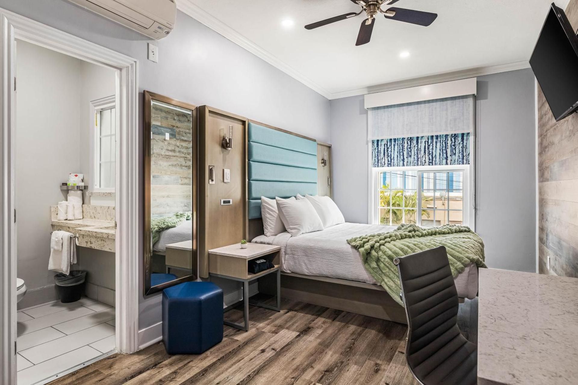 Superior Queen Room