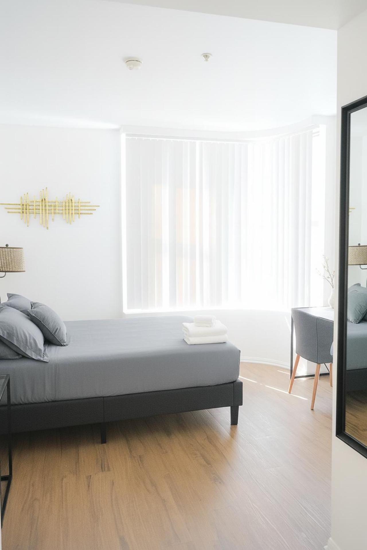 One-Bedroom Apartment with Balcony