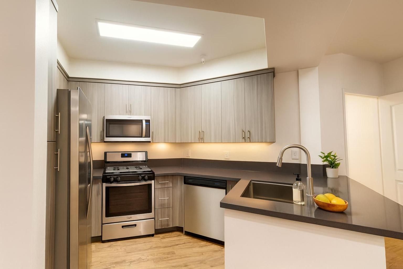 Deluxe One-Bedroom Apartment with Garden View