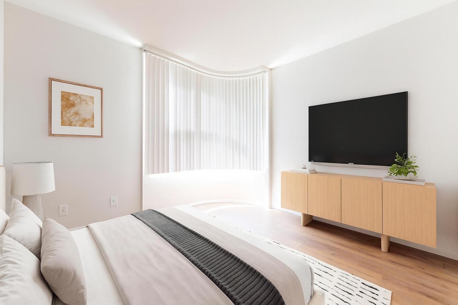 Deluxe One-Bedroom Apartment with Garden View