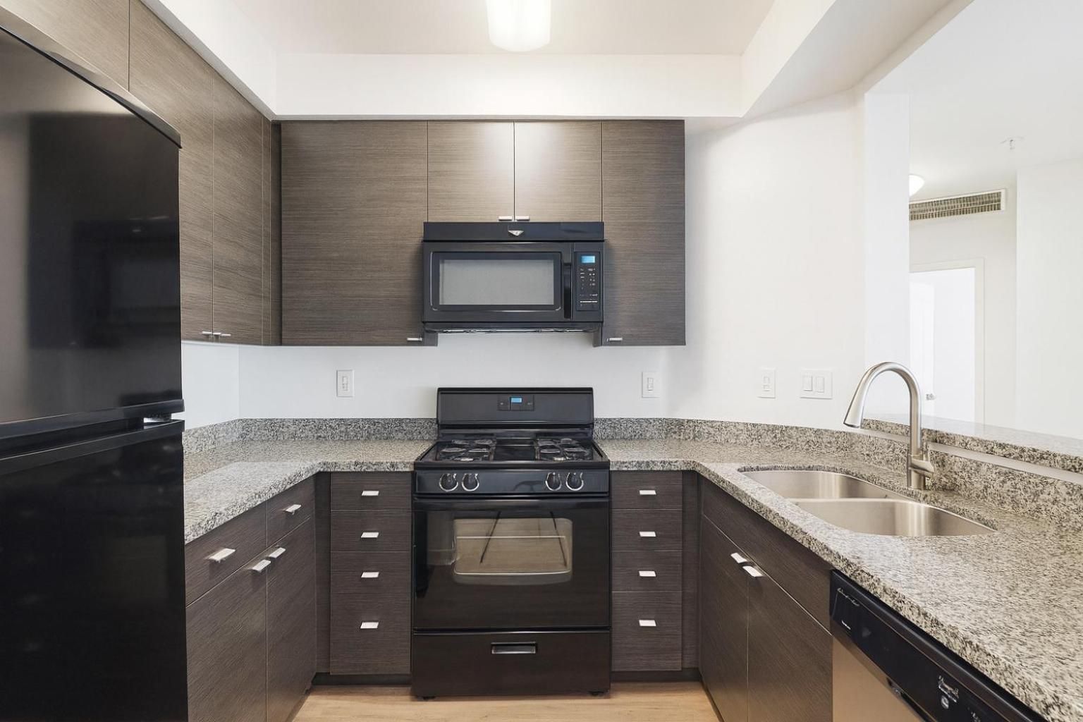 Deluxe One-Bedroom Apartment with Garden View