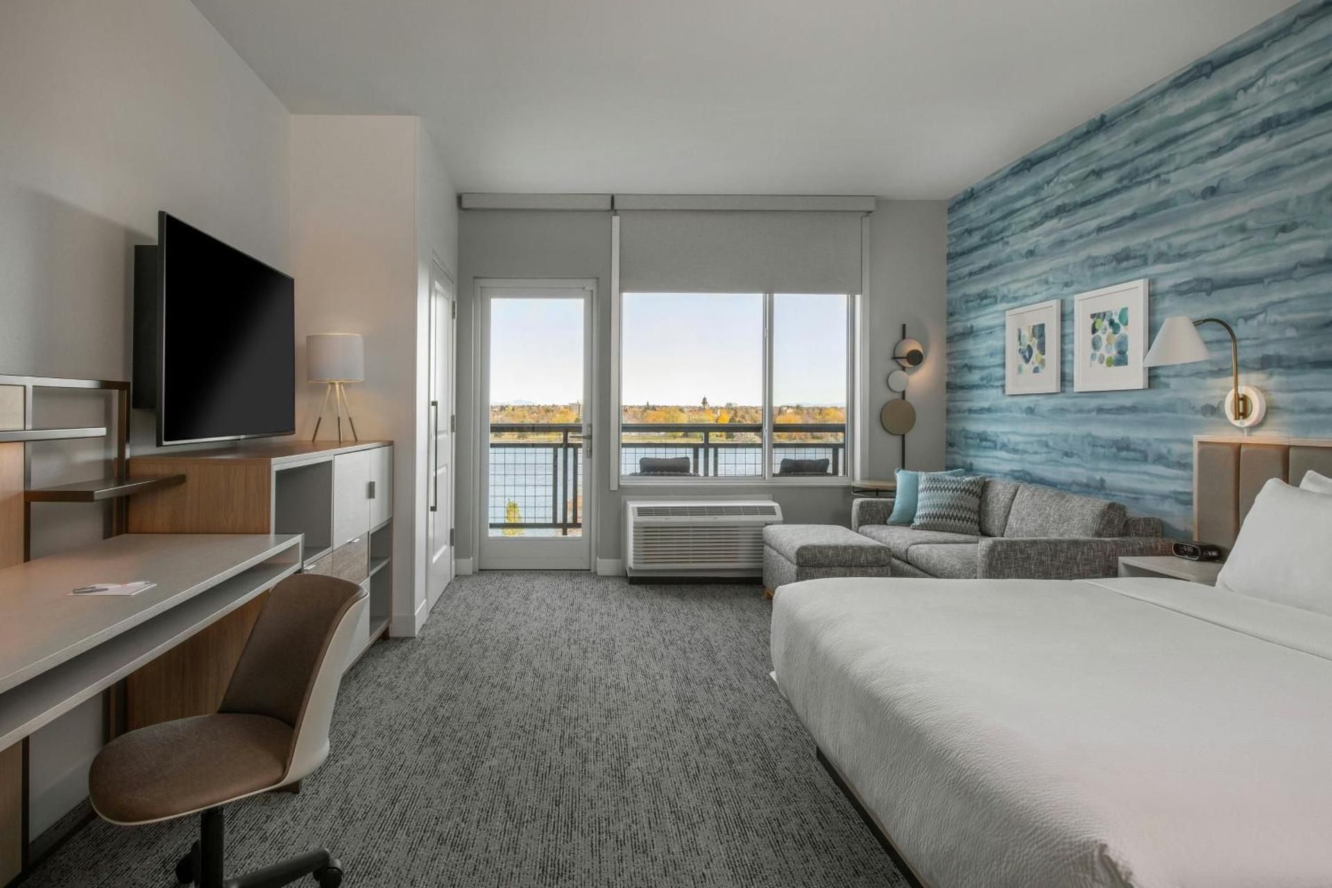 King Studio with Sofa Bed and Balcony - River View