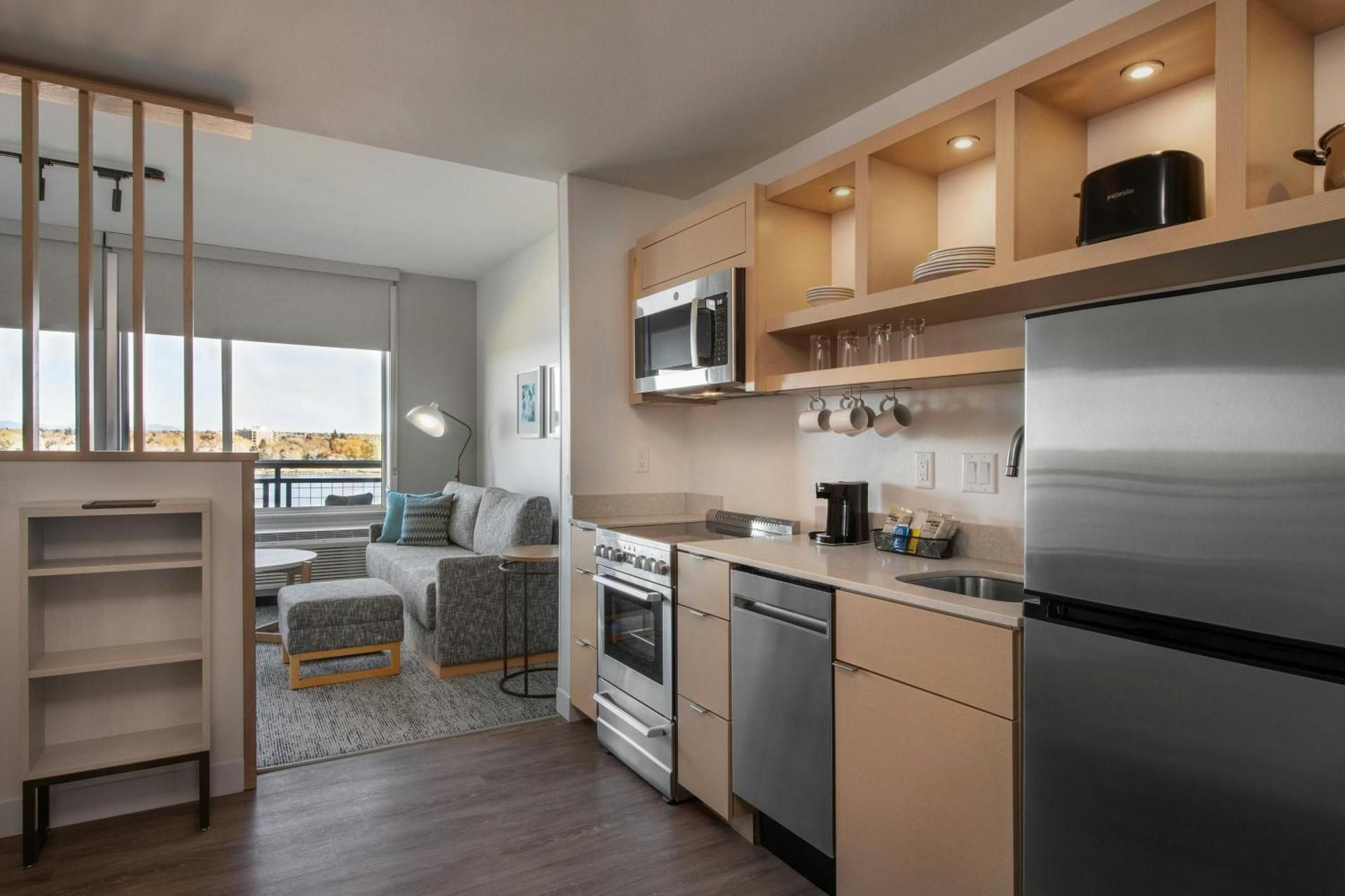 One-Bedroom Queen Suite with Sofa Bed and Balcony - River View