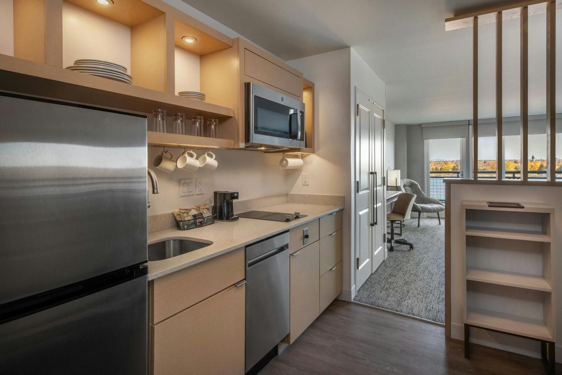 Queen Studio with Two Queen Beds and Balcony - River View
