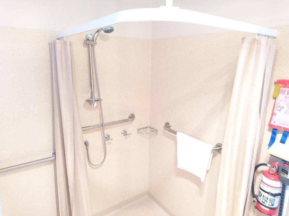 Silver Sands Tourist Park Standard Apartment, 2 Bedrooms 5