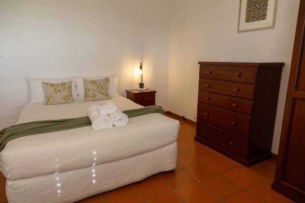 Bimbadgen Estate Cottage, Garden View 2