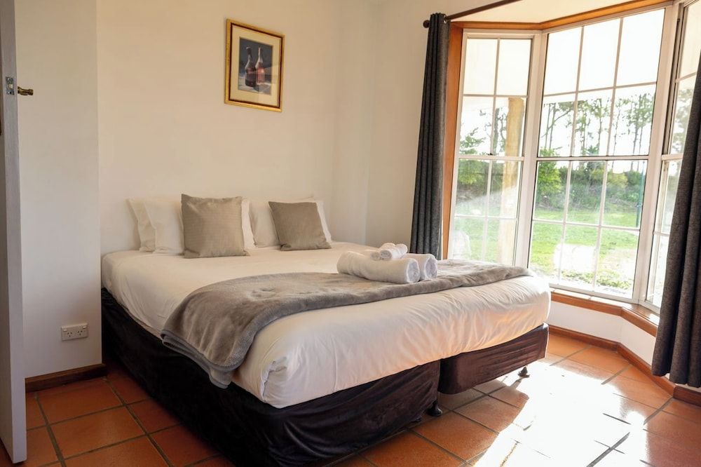 Bimbadgen Estate Villa, Garden View 2