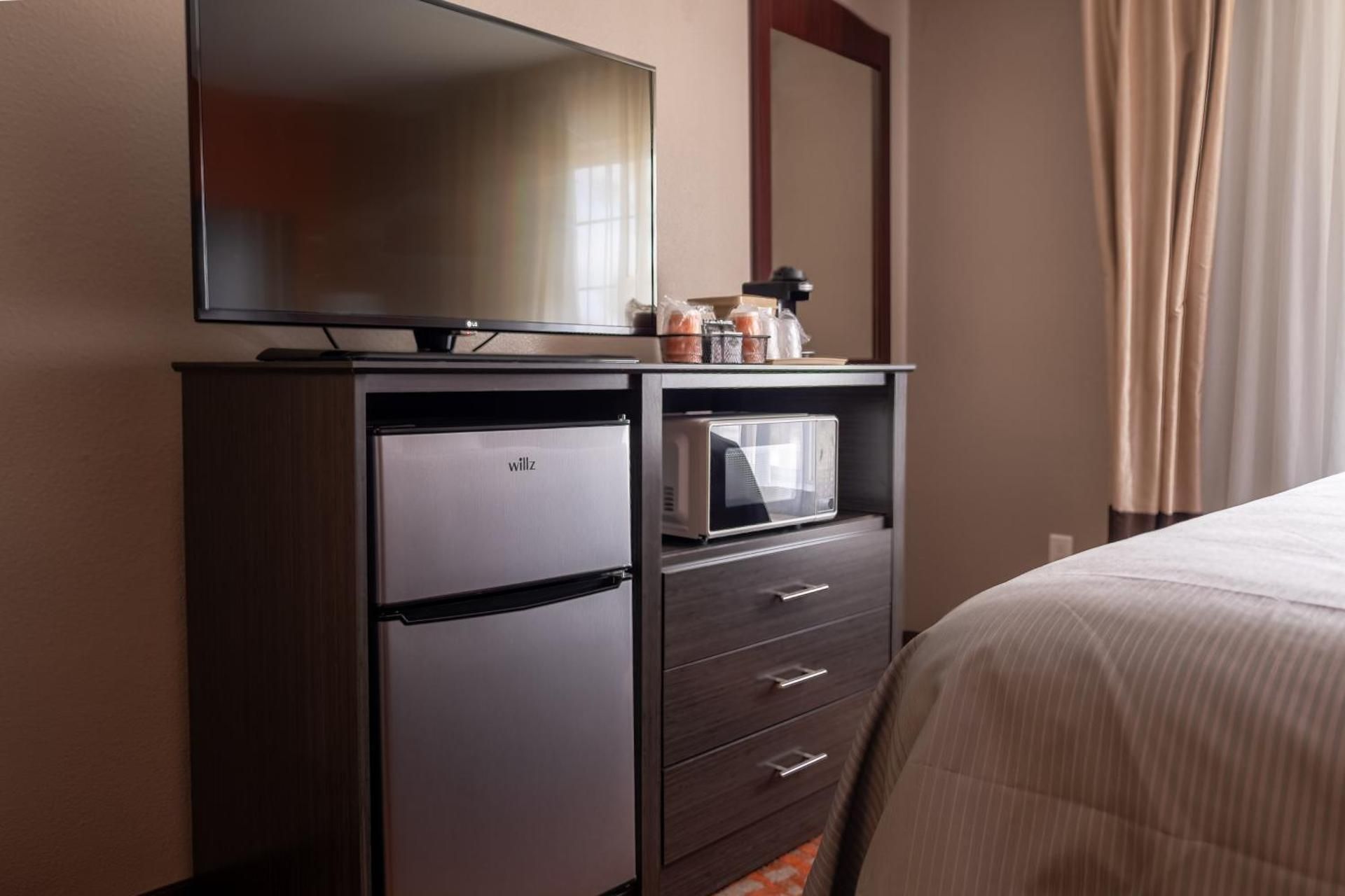 Queen Room with Two Queen Beds - Accessible/Non-Smoking