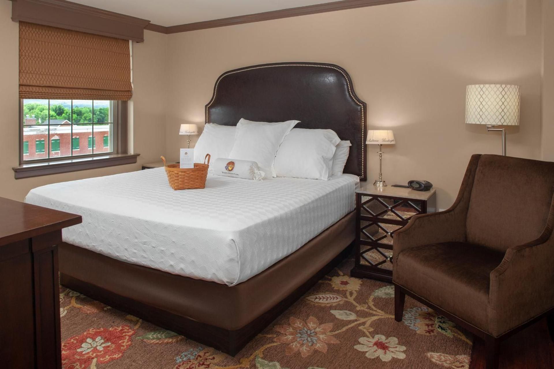 King Room with Spa Bath