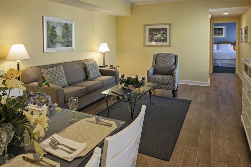 Three-Bedroom Apartment with Balcony