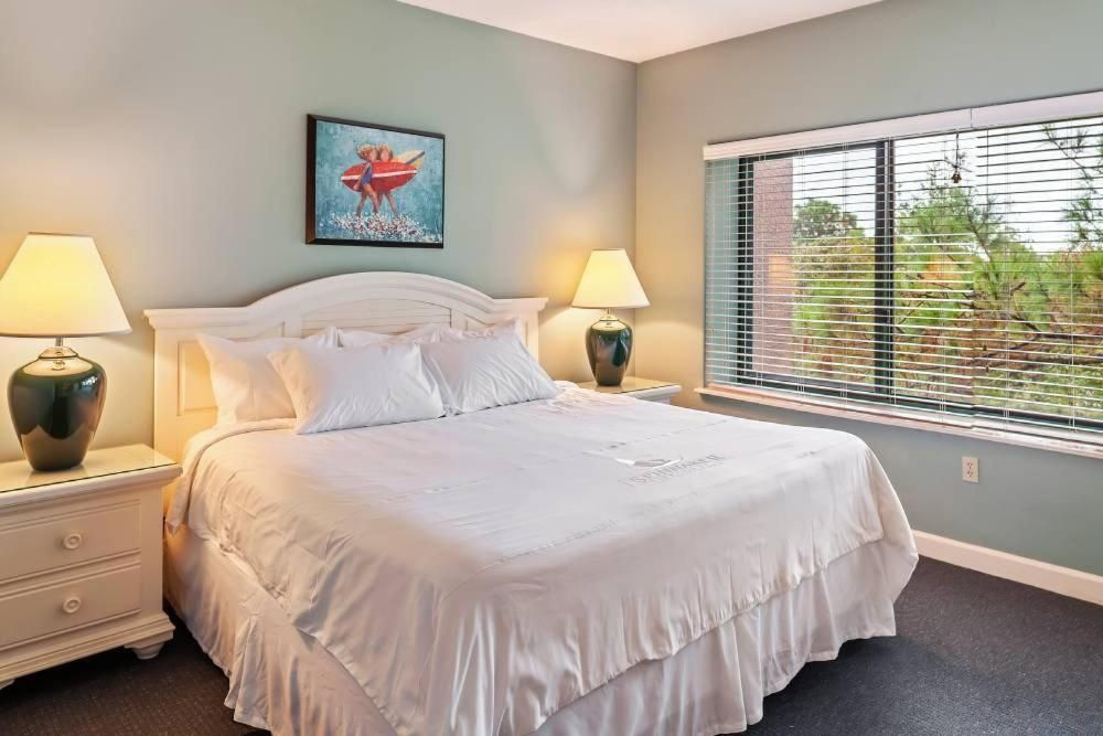 Three-Bedroom Apartment with Balcony