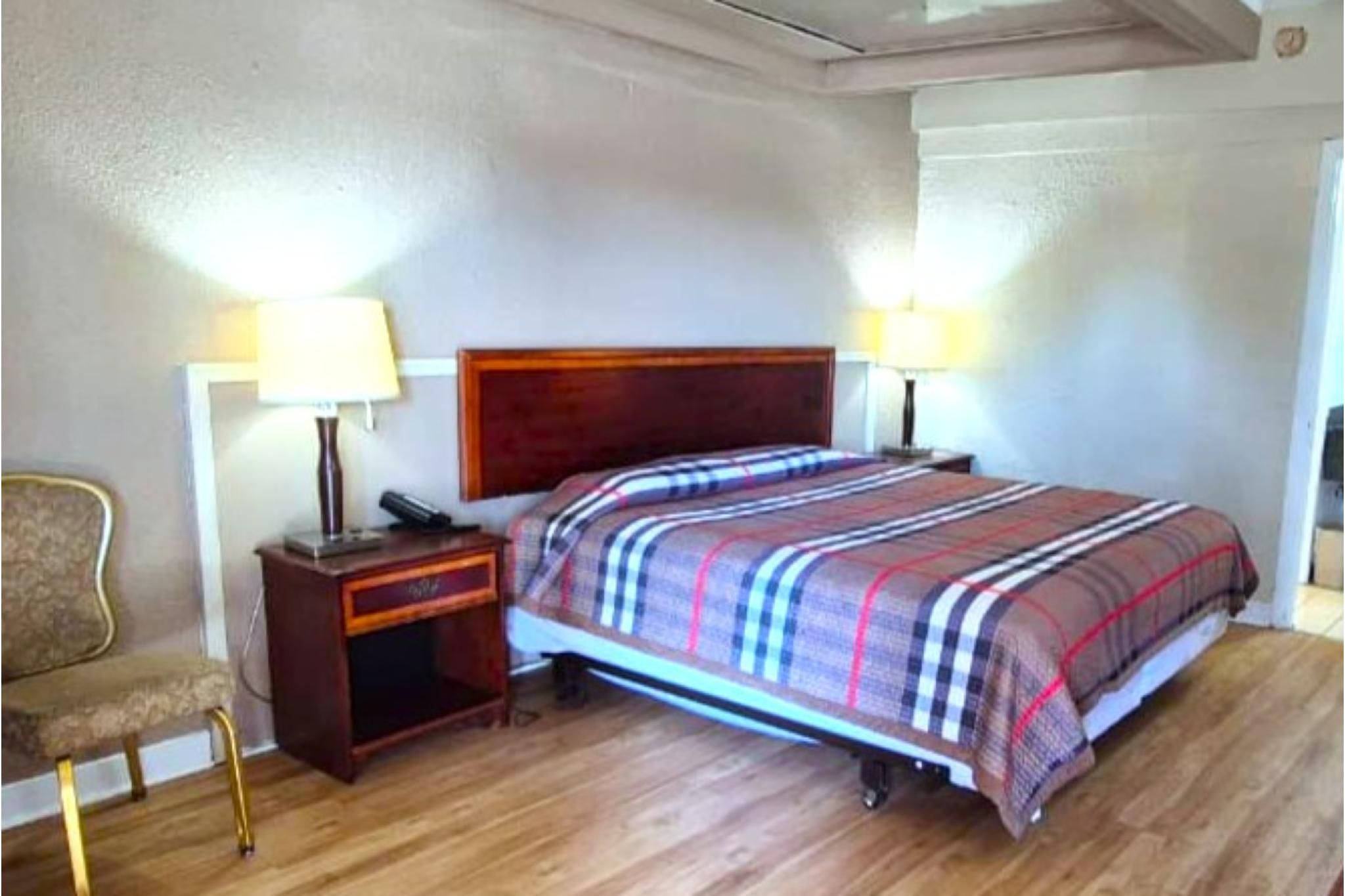 Deluxe King Bed Non smoking
