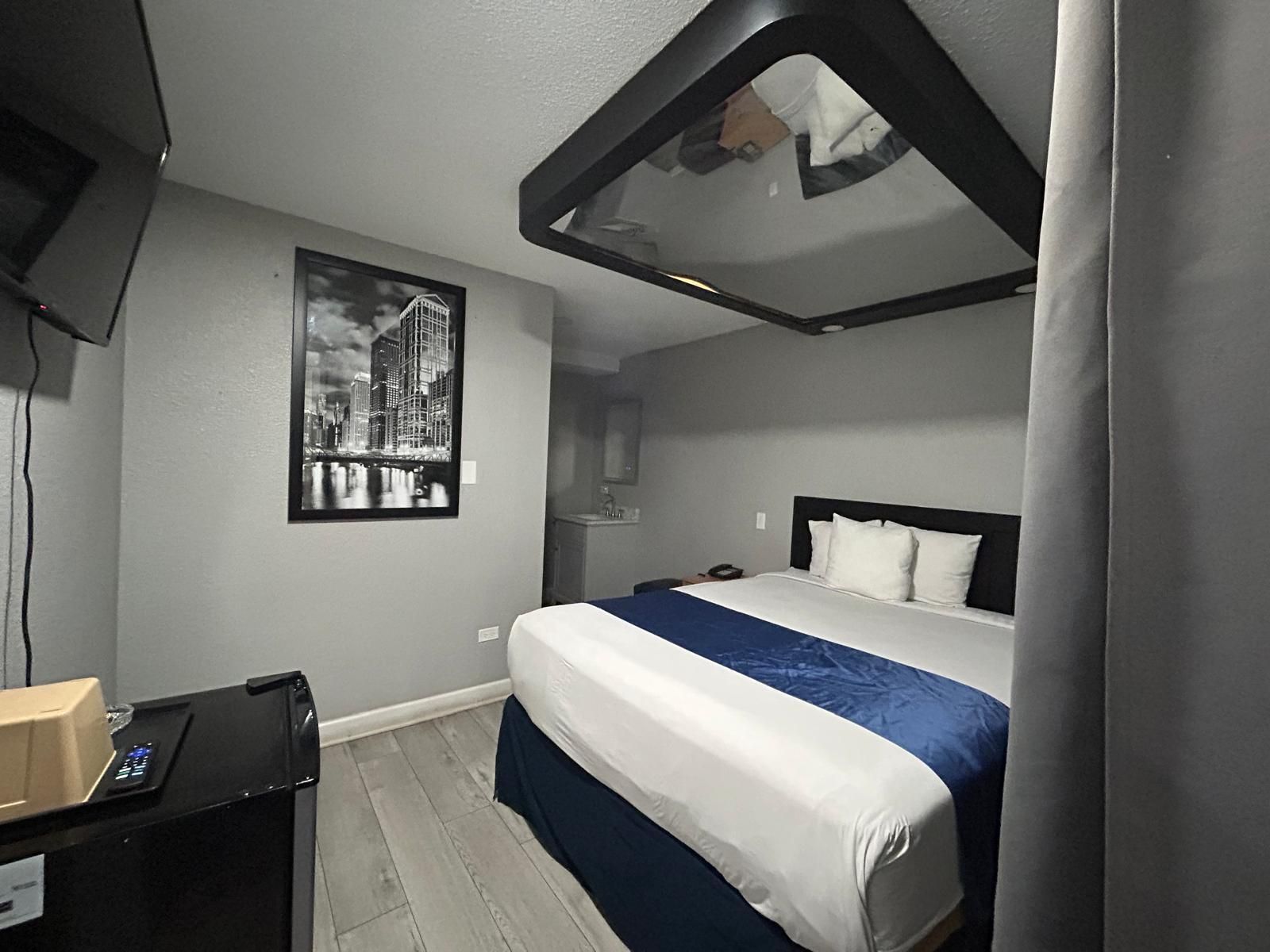 Queen Bed Non-Smoking