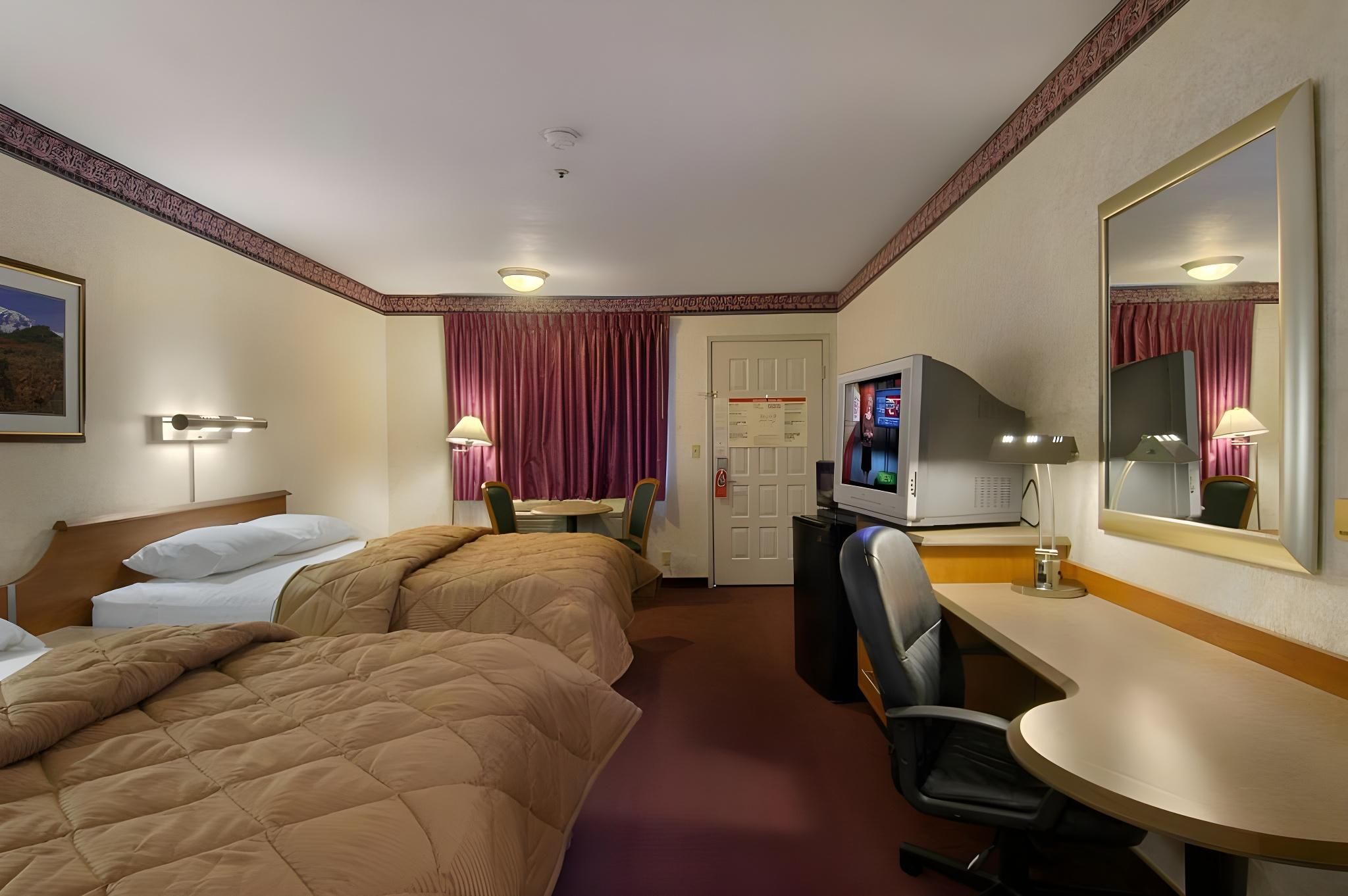 2 Queen Beds, Nonsmoking, Accessible