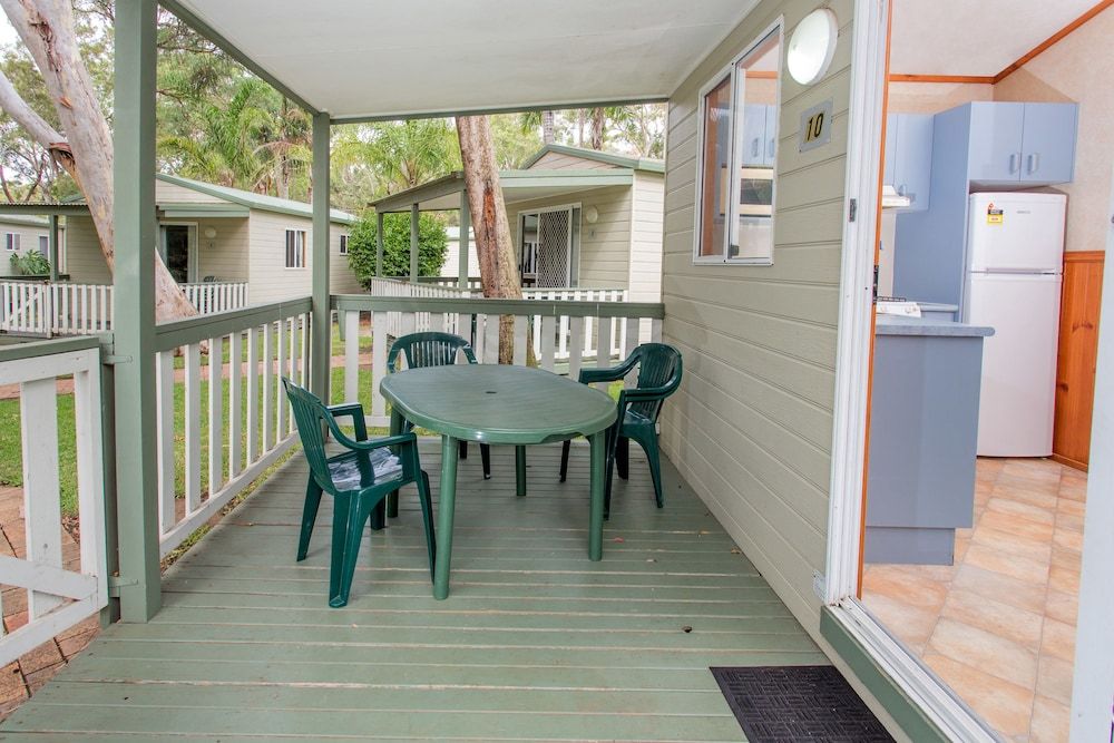 Tasman Holiday Parks - Kioloa Beach Small Family Cabin - 1 Queen, 1 Bunk and 1 Single 11