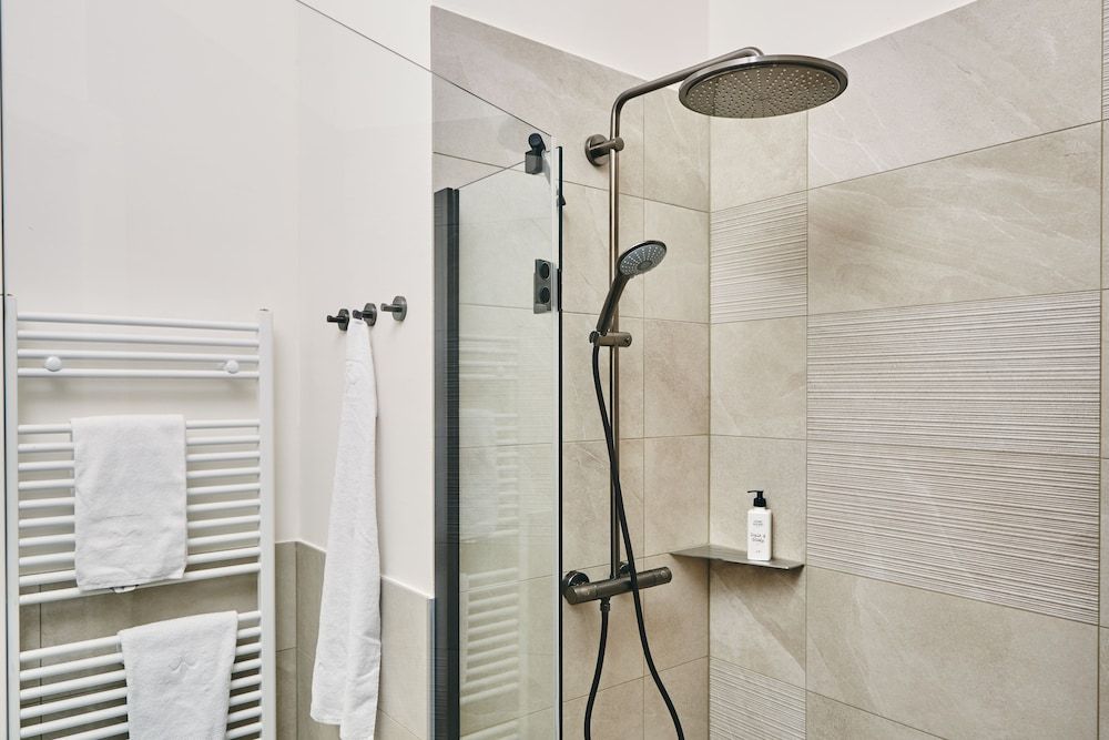 HOMEBOUND APARTMENTS Bad Goisern Presidential Apartment, 3 Bedrooms, Non Smoking, Balcony 21