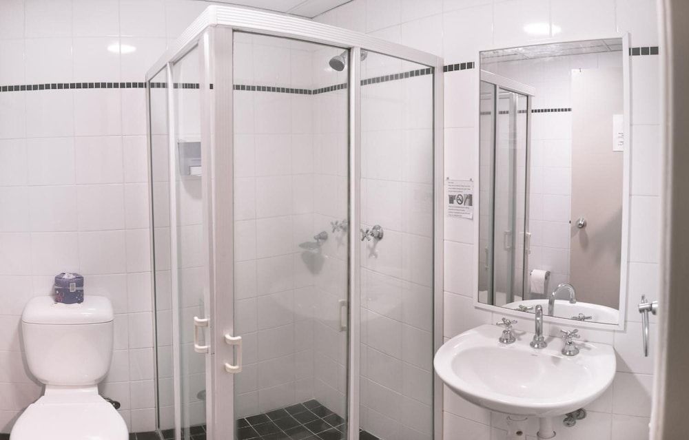 Big Backpackers Hostel Double Ensuite Room