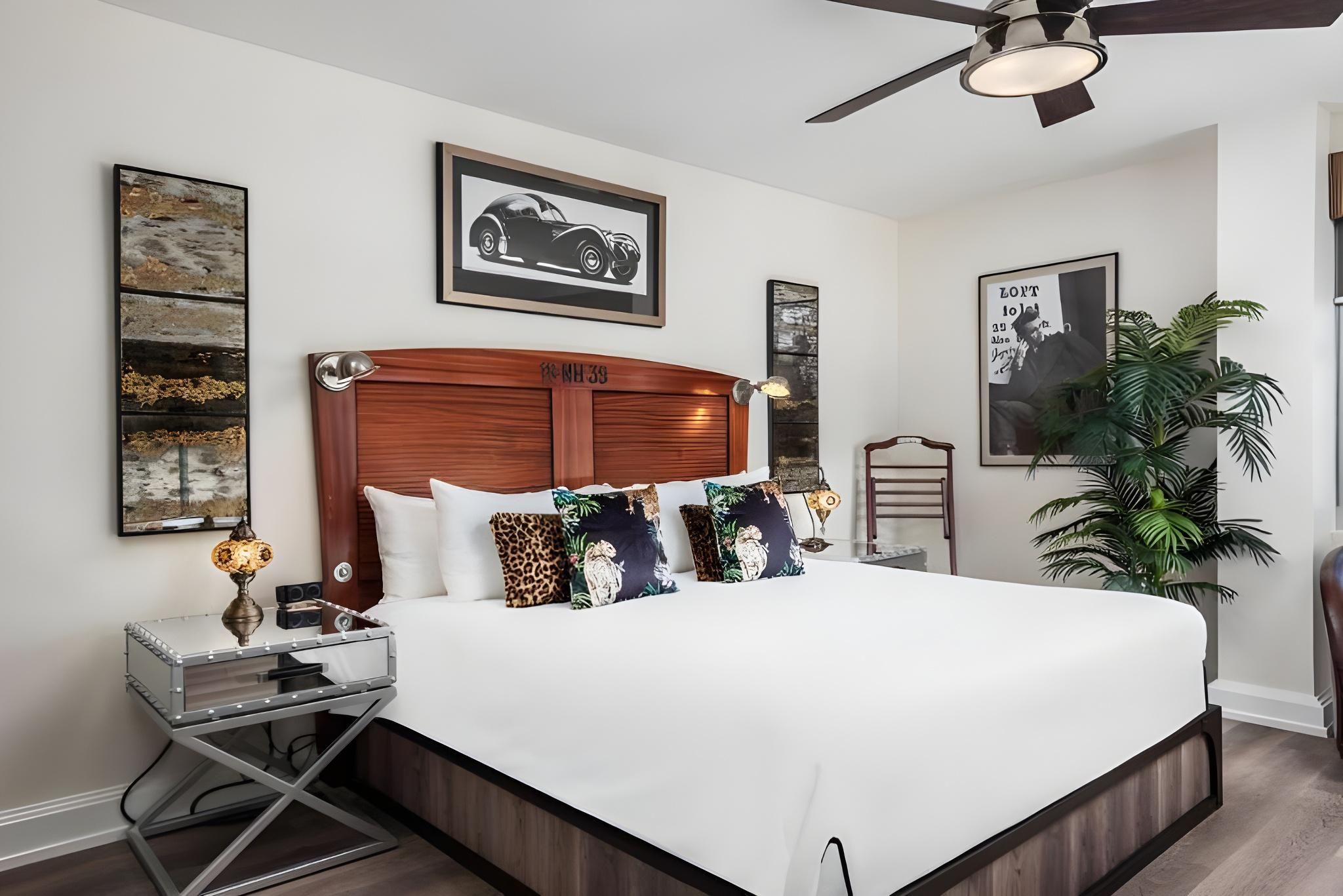 Classic Room with Queen Bed - Non-Smoking