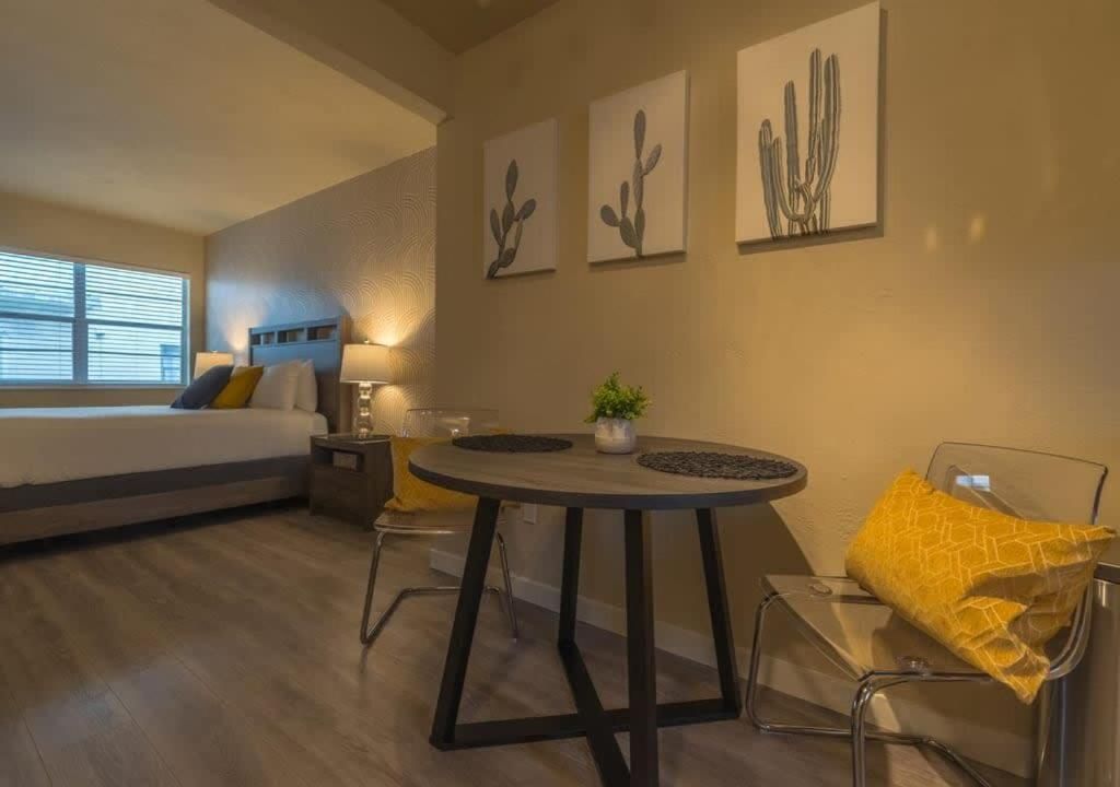 Studio Apartment