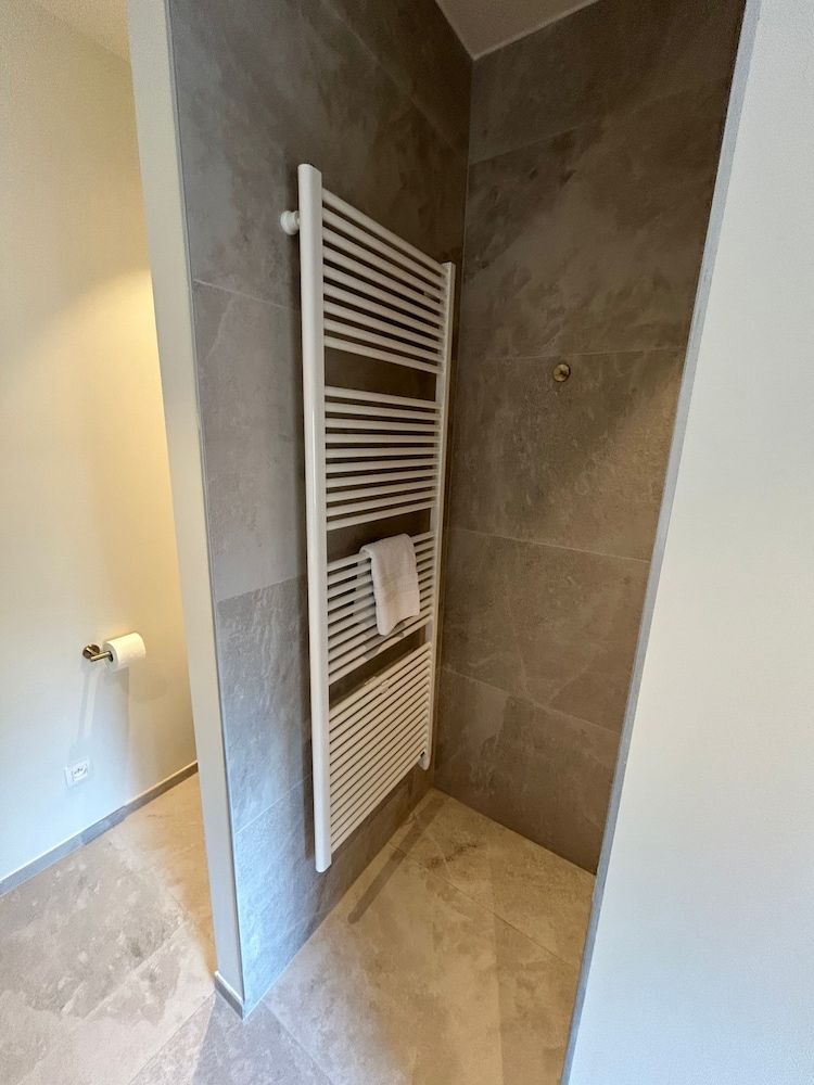 Manteka Logies Comfort Double Room 10