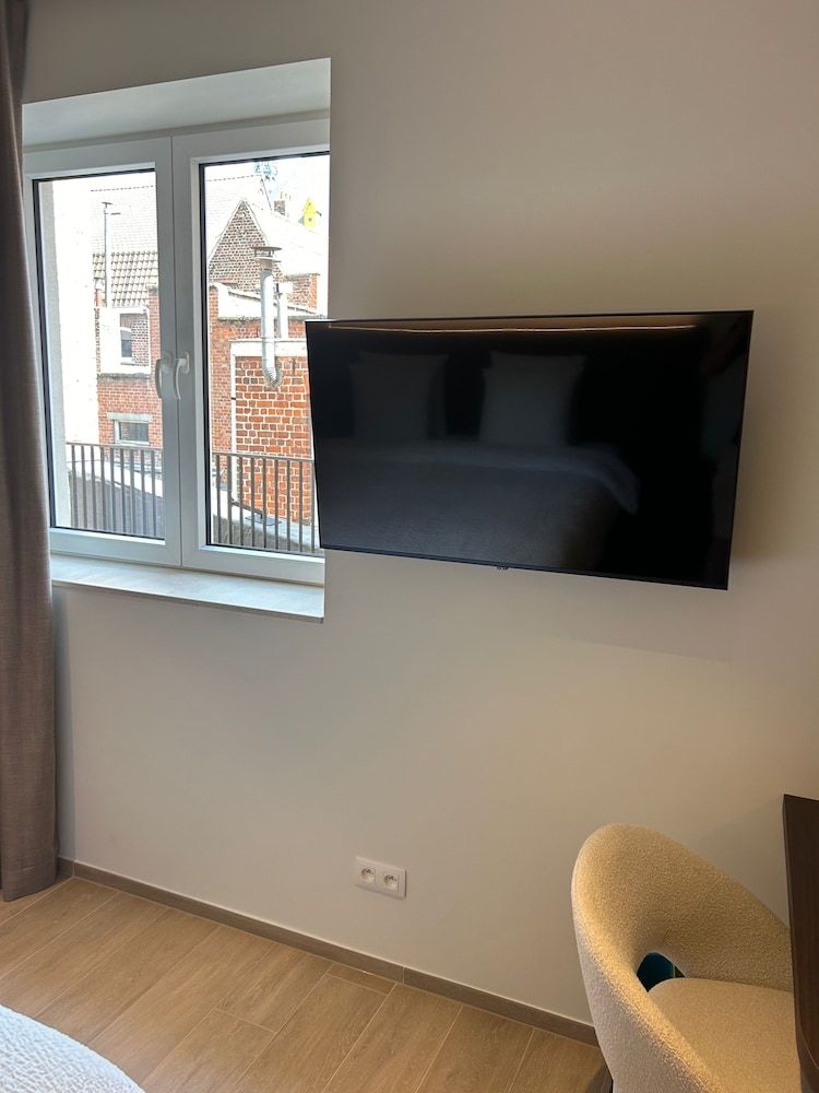 Manteka Logies Comfort Double Room 5